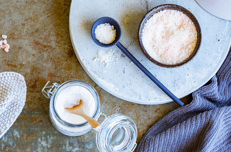 Magnesium Flakes vs Epsom Salt: What’s the Difference and Which is Right for You