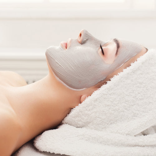 What is Bentonite Clay, and How to Use it to Cleanse and Purify Naturally