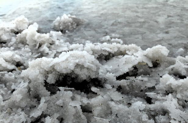 Dead Sea Salt Minerals for Your Skin: Top 10 Benefits