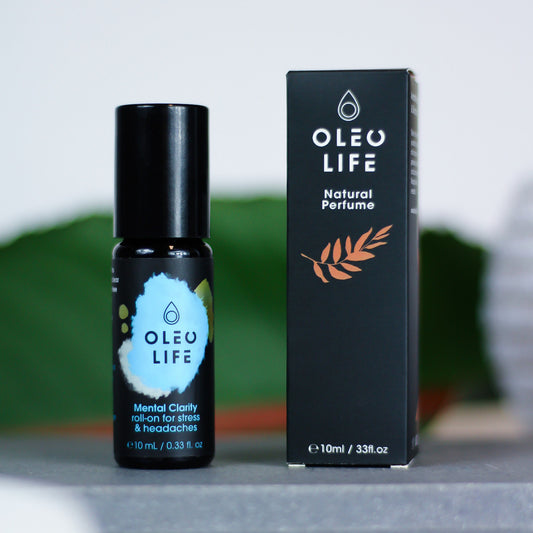 Mental Clarity Roll-on Natural Perfume lifestyle