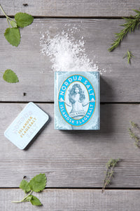 Nordur Arctic Sea Salt Flakes Tin 125g lifestyle